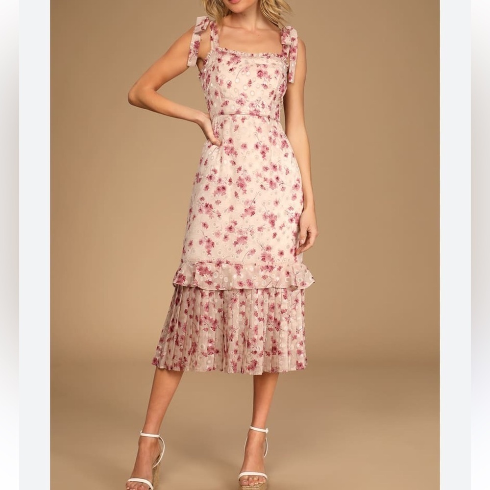NWT Lulus Terrace Views Taupe Floral  Tiered Midi Dress party resort Sz S *Q21